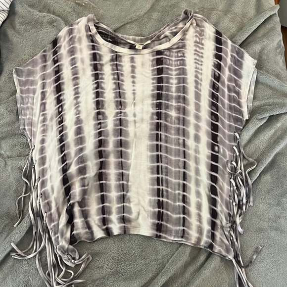 Tops - Fringe shirt